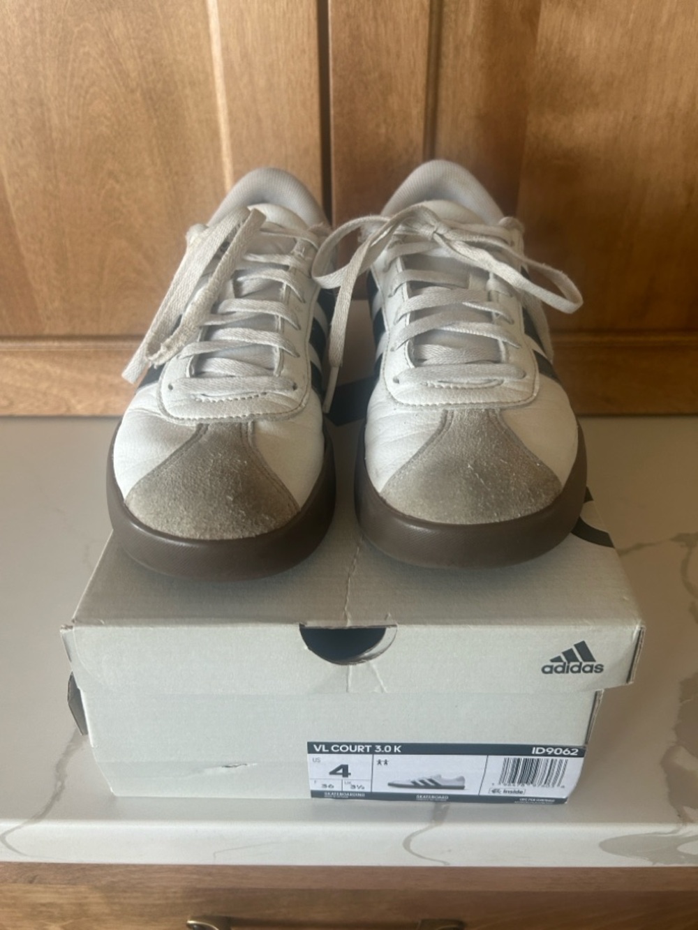 Adidas VL Court 3.0 Girls Sneakers in White and Brown